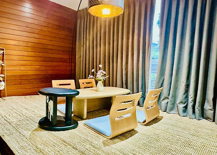 5br With Private Pool Sukhumvit 10mins Bts 別墅 曼谷