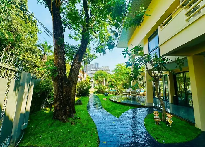 5br With Private Pool Sukhumvit 10mins Bts 曼谷