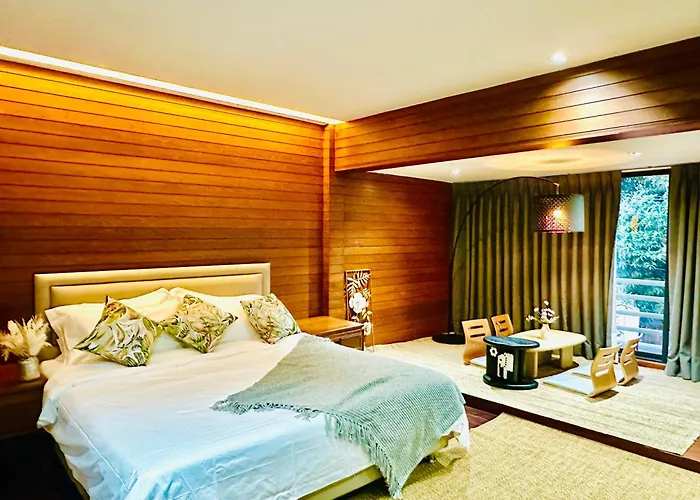 5br With Private Pool Sukhumvit 10mins Bts 別墅 *