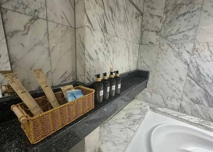 5br With Private Pool Sukhumvit 10mins Bts 曼谷